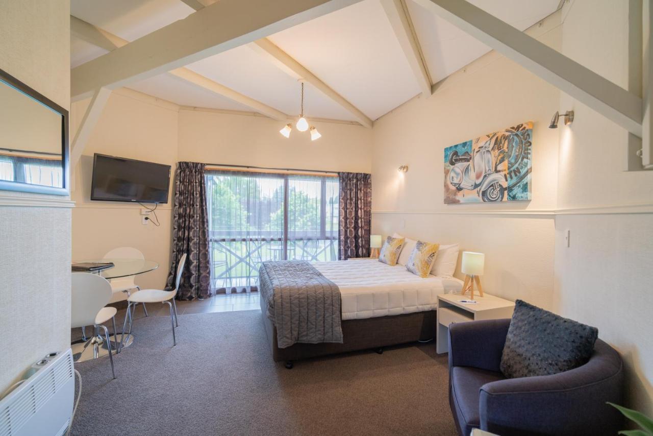 Asure Explorer & Motel Te Anau